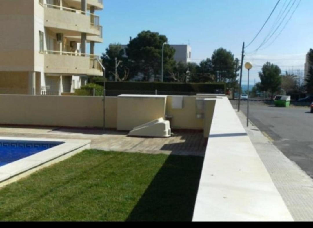 Apartamento Con Terraza Y Acceso Directo A La Piscina Y A 50 M De La Playa Miami Playa Exterior photo